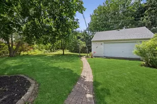904 S 2nd Ave, Des Plaines, IL 60016 - Photo 20