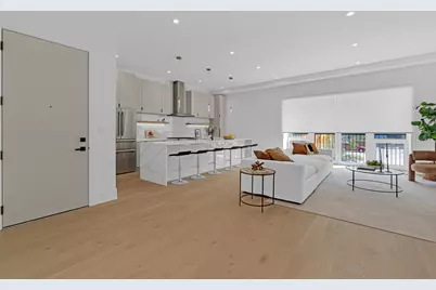 505 W Elm Street #3, Chicago, IL 60610 - Photo 2