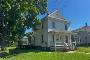302 E Prospect St, Kewanee, IL 61443 - Photo 2