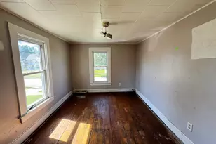 302 E Prospect St, Kewanee, IL 61443 - Photo 12