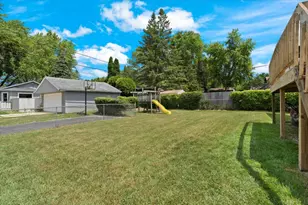 424 E Shorewood Rd, Round Lake Beach, IL 60073 - Photo 22