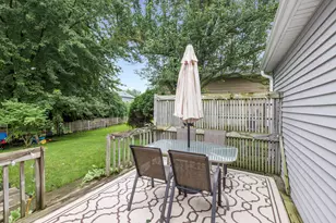 1470 S Tyler Rd, Saint Charles, IL 60174 - Photo 20