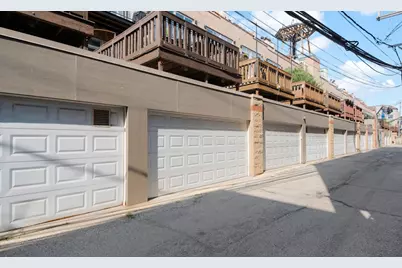 2333 W St. Paul Avenue #202, Chicago, IL 60647 - Photo 12