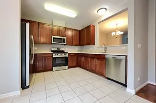 2009 Concord Dr, McHenry, IL 60050 - Photo 2