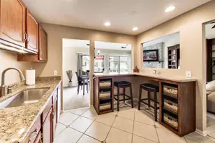 592 Edinburgh Ln, Prospect Heights, IL 60070 - Photo 8