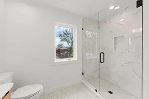 118 N President St, Wheaton, IL 60187 - Photo 18
