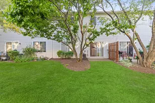 2247 Stoughton Dr, Aurora, IL 60502 - Photo 34