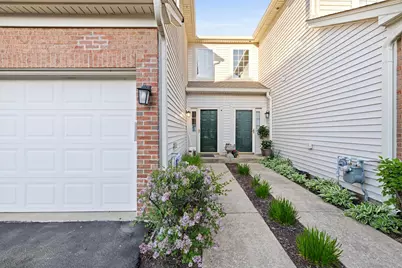 2247 Stoughton Drive, Aurora, IL 60502 - Photo 2