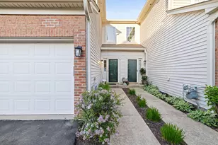 2247 Stoughton Dr, Aurora, IL 60502 - Photo 2