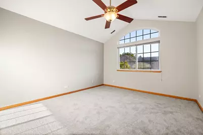 2247 Stoughton Drive, Aurora, IL 60502 - Photo 20