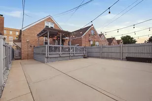 4041 W 56th St, Chicago, IL 60629 - Photo 30