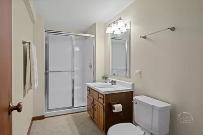 701 Viking Drive, Batavia, IL 60510 - Photo 18