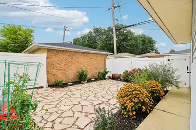 7005 W 63rd Place, Chicago, IL 60638 - Photo 30
