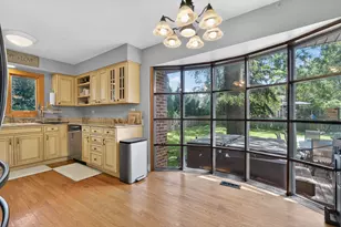 712 Pawnee Ln, Naperville, IL 60563 - Photo 12