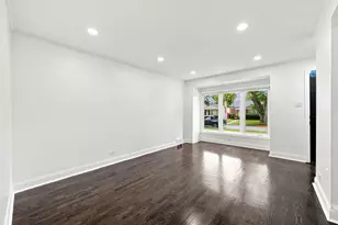 117 Morris Ave, Bellwood, IL 60104 - Photo 4