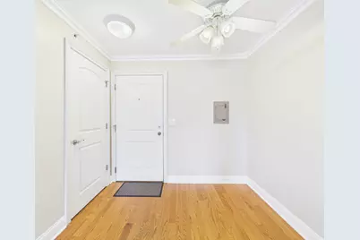 2210 S Goebbert Road #226, Arlington Heights, IL 60005 - Photo 2