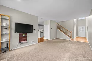 1248 Bradley Cir, Elgin, IL 60120 - Photo 6