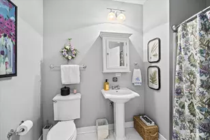 267 E Railroad Ave, Bartlett, IL 60103 - Photo 20