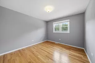 11758 S Ave J, Chicago, IL 60617 - Photo 18