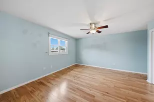 11758 S Ave J, Chicago, IL 60617 - Photo 16