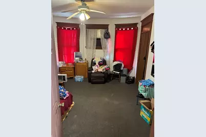 303 W Spring Street, Freeport, IL 61032 - Photo 4