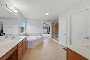 906 Blue Ridge Dr, Streamwood, IL 60107 - Photo 24