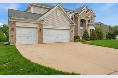 906 Blue Ridge Drive, Streamwood, IL 60107 - Photo 2