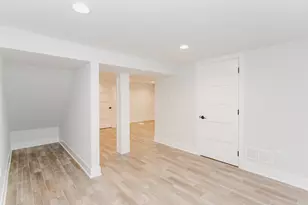7301 Pensacola Ave, Norridge, IL 60706 - Photo 24