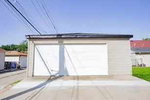 7301 Pensacola Ave, Norridge, IL 60706 - Photo 34