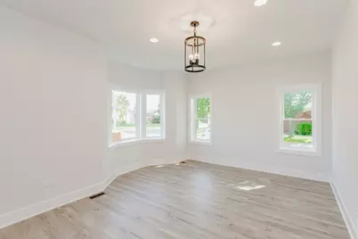 7301 Pensacola Avenue, Norridge, IL 60706 - Photo 4