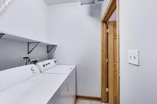 2032 W Division St, Chicago, IL 60622 - Photo 12