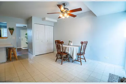 233 W Washington Street, Oswego, IL 60543 - Photo 6