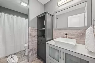 1410 Grand Pointe Blvd, West Dundee, IL 60118 - Photo 32