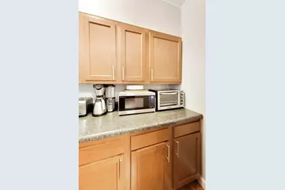 5641 N Austin Avenue, Chicago, IL 60646 - Photo 14