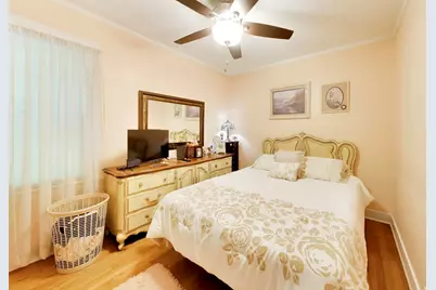 5641 N Austin Avenue, Chicago, IL 60646 - Photo 18
