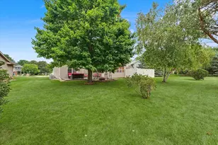 300 Gainesborough Ct, Monticello, IL 61856 - Photo 48