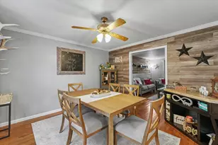 300 Gainesborough Ct, Monticello, IL 61856 - Photo 14