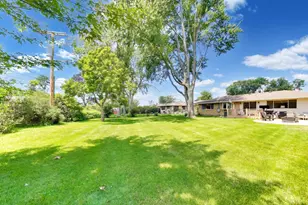 301 Lance Dr, Des Plaines, IL 60016 - Photo 50