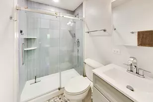 301 Lance Dr, Des Plaines, IL 60016 - Photo 20
