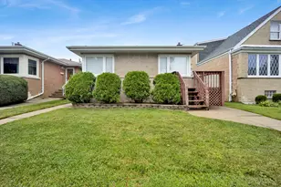 5730 S Oak Park Ave, Chicago, IL 60638 - Photo 1