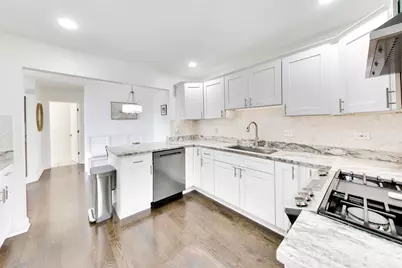 621 Citadel Drive, Westmont, IL 60559 - Photo 10