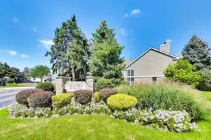 621 Citadel Dr, Westmont, IL 60559 - Photo 54