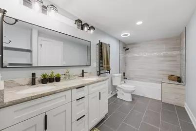 1996 Holbrook Lane, Hoffman Estates, IL 60194 - Photo 18