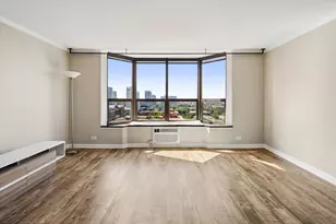 901 S Plymouth Ct, Chicago, IL 60605 - Photo 2