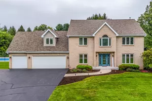 892 Tuneberg Dr, Belvidere, IL 61008 - Photo 1