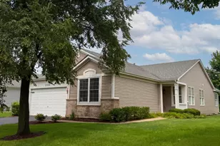 21226 Lily Lake Ln, Crest Hill, IL 60403 - Photo 2