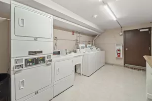 120 Collen Dr, Lombard, IL 60148 - Photo 18