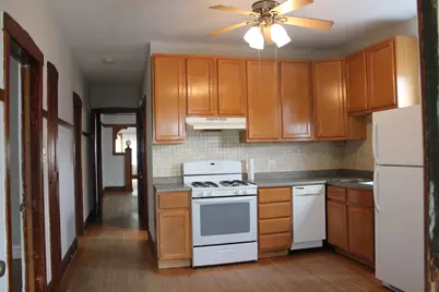 4054 W Oakdale Avenue, Chicago, IL 60641 - Photo 8