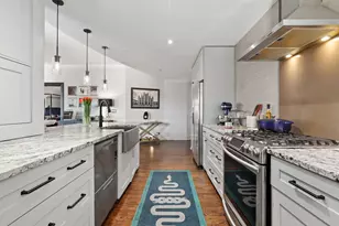 910 S Michigan Ave, Chicago, IL 60605 - Photo 14