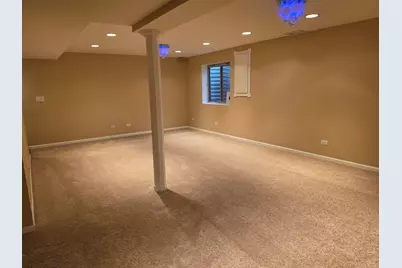 978 Oak Ridge Boulevard, Elgin, IL 60120 - Photo 18